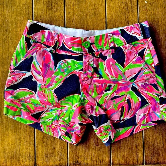 Lilly Pulitzer Shorts “The Callahan” - Picture 1 of 3